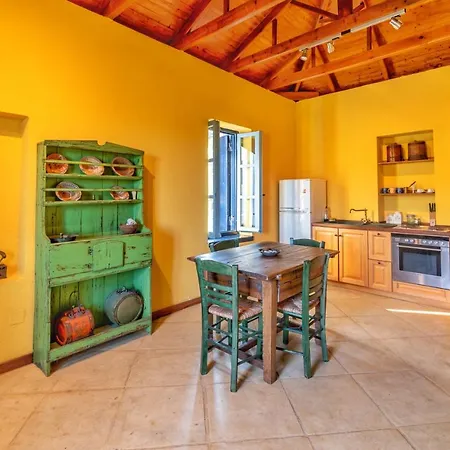 דירה The Blue Getaway - Next To Pithara Waterfalls By Explore Andros *